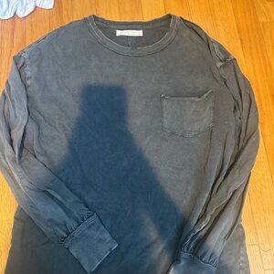 Women’s gray oversized long sleeve top